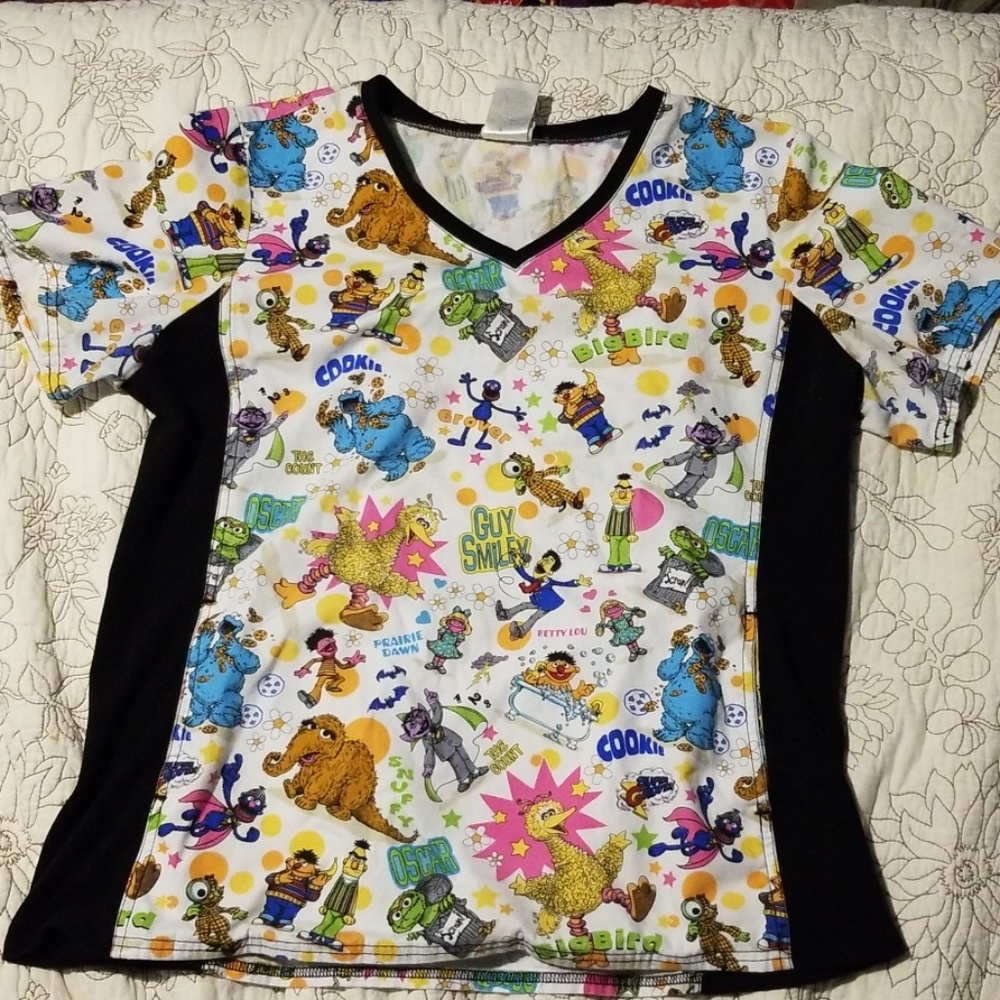 Tooniform Sesame Street scrubs in large